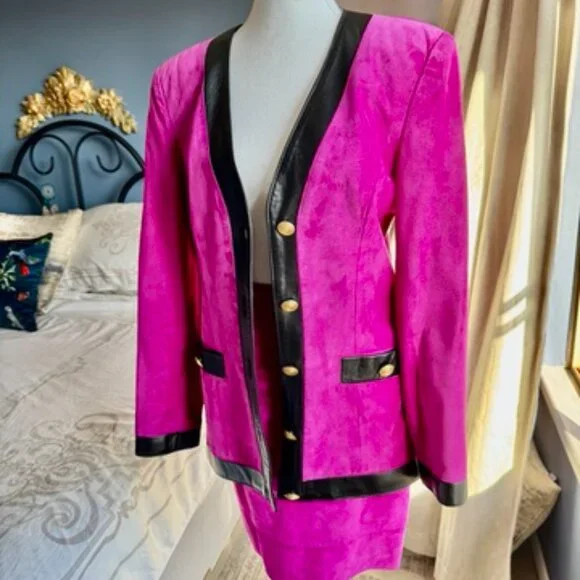 Danier Vintage 80s/90s Fuchsia Pink and Black Suede Leather Blazer and Skirt Set - Picture 7 of 16
